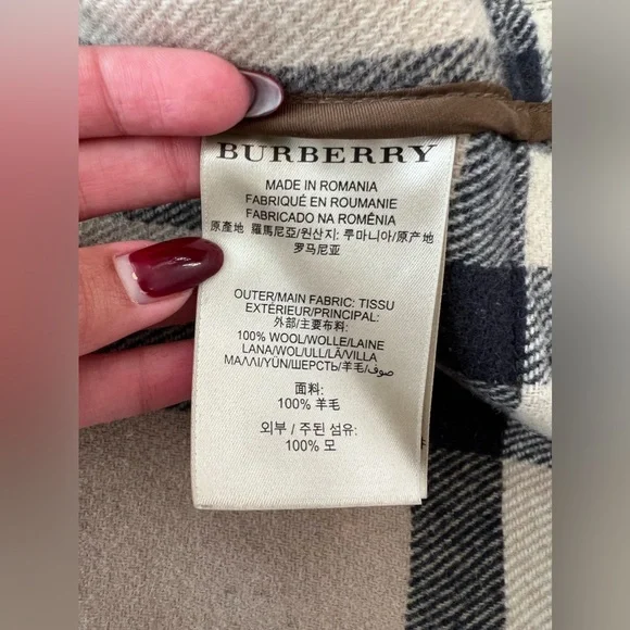 Authentic Burberry Brit 100% wool coat US 4 - Picture 12 of 16